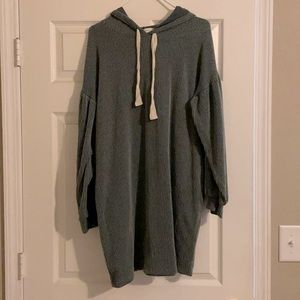 Cherish brand long sleeve hood tunic